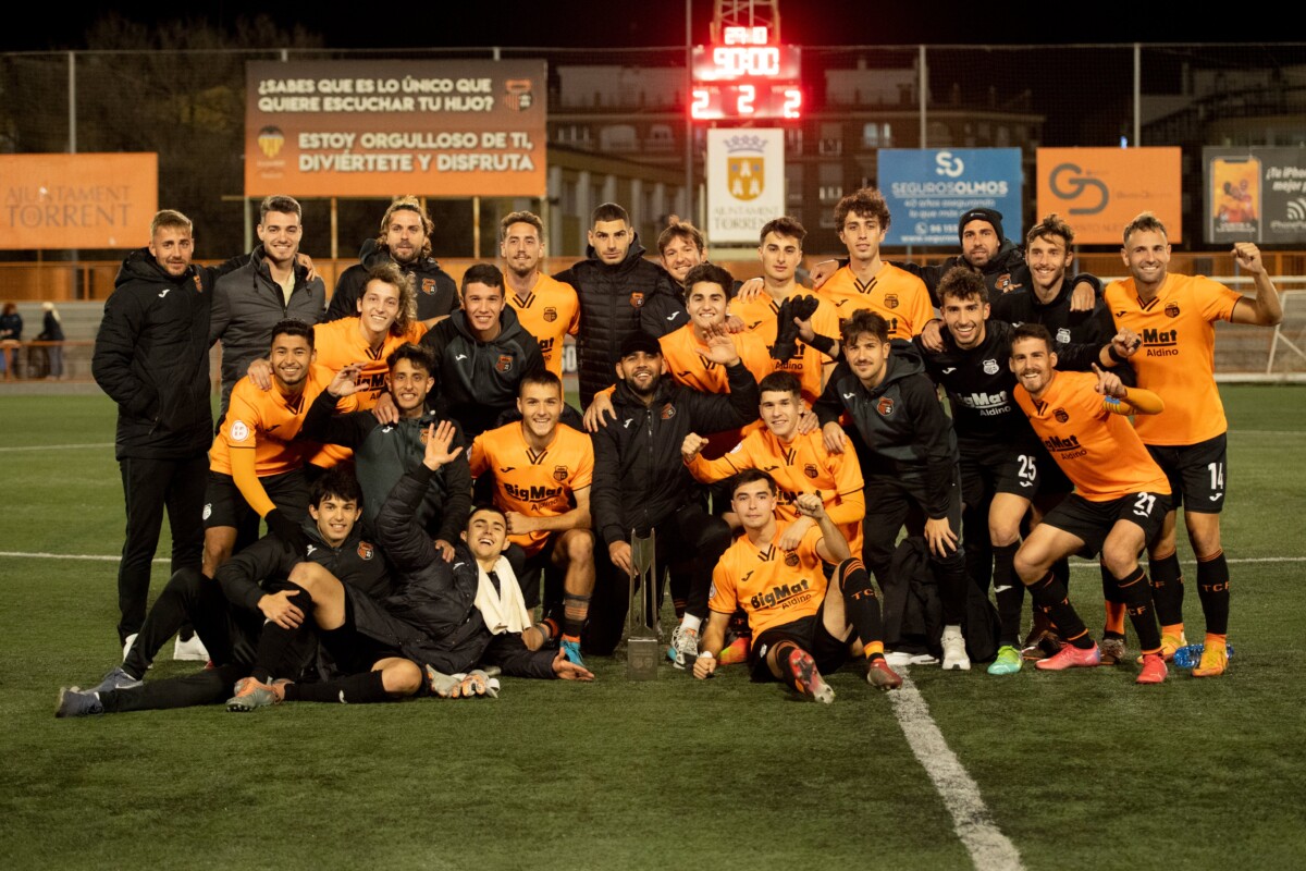 Torrent CF, campeón Trofeo Centenario