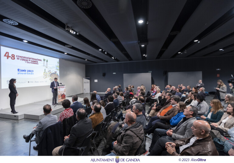 Gandia presenta en el MuVIM el 48 Concurso de Fideuà de Gandia