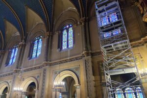 Desmontaje vidrieras iglesia Jesuita