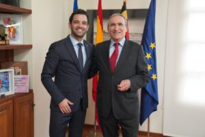 Juan Antonio Sagredo y exalcalde de Paterna Bernardino Giménez