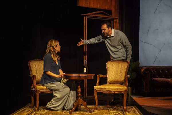 La grieta de la niñez robada atraviesa ‘El perfume del tiempo’