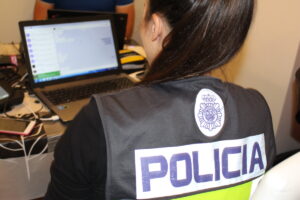 La Policía Nacional ha detenido a los 8 autores de ciberestafas como el smishing y el sim swapping