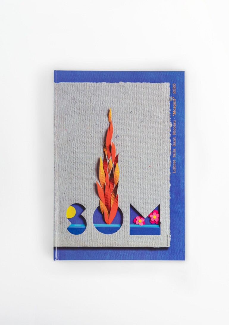 Portada del llibret SOM de la Falla Sant Nicolau Mosquito de Grau de Gandia