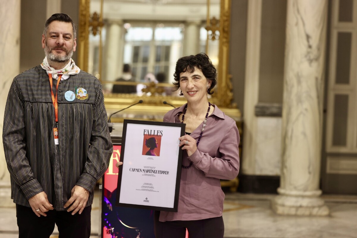 Acto de entrega de 'Dones de la Festa' en el Salón de Cristal