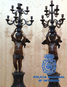 candelabros robados Torrent