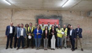 Foto de familia en el inicio de las obras del cañón peatonal entre las estaciones de Xátiva y Alicante de Metrovalencia