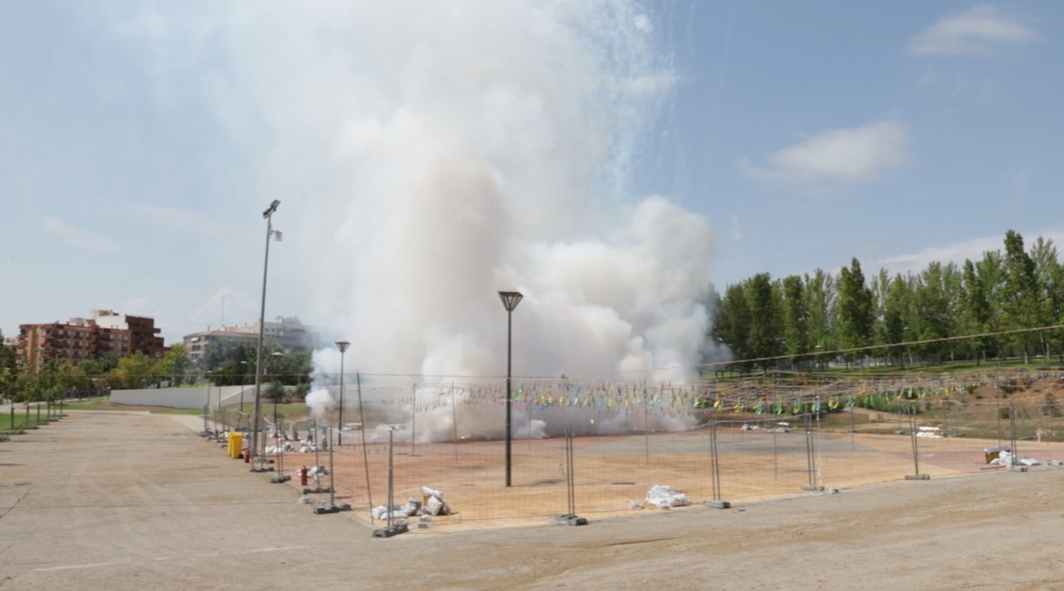 mascletà en el Parc Central de Paterna