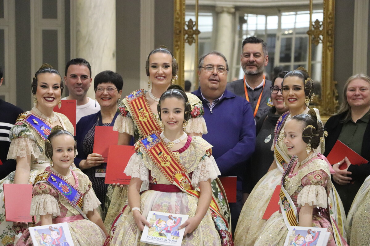 Presentación de los llibrets de las Fallas Municipales 2023