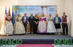 Junta Local Fallera de Albal en la recepción fallera de Diputación