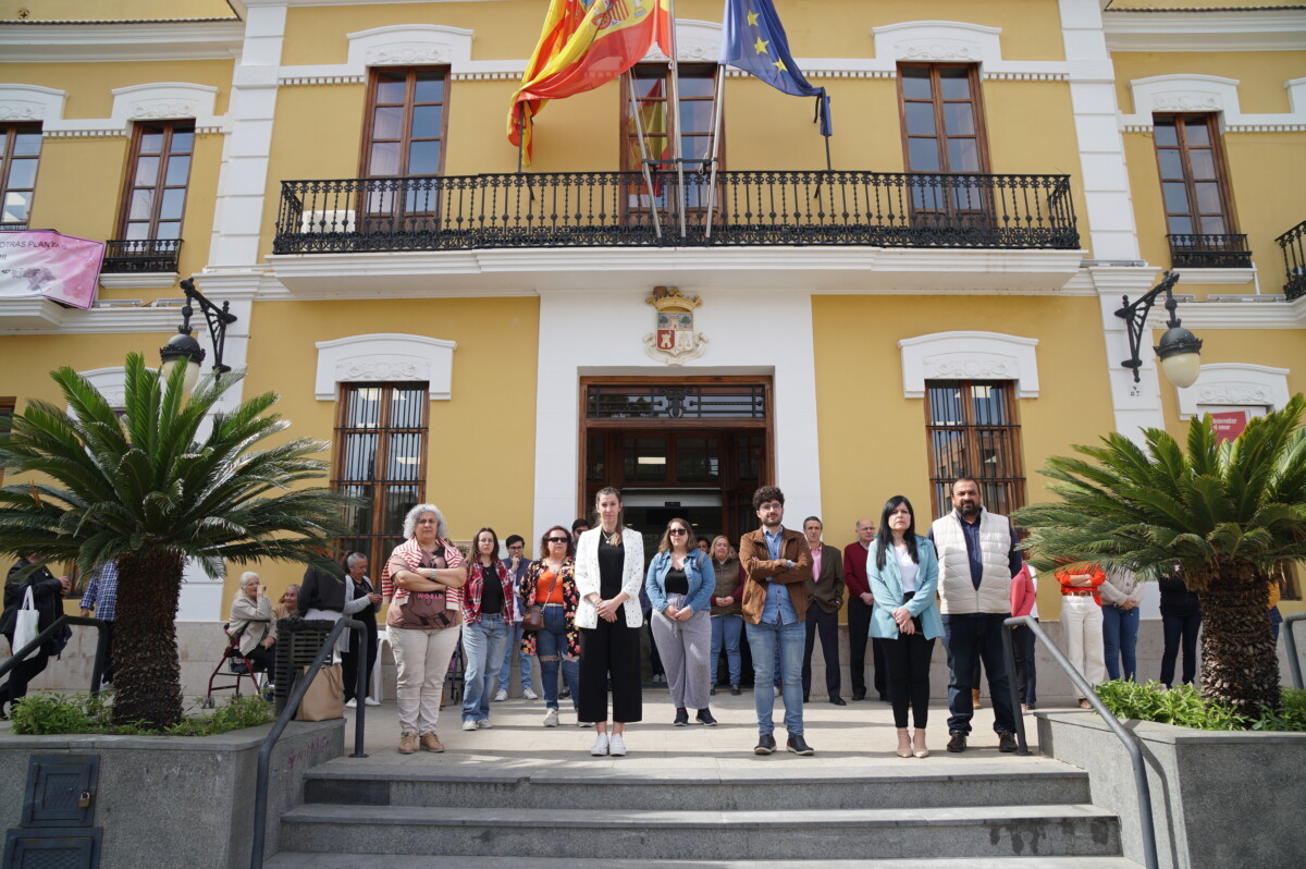 Minuto de silencio Burjassot 28-03-2023
