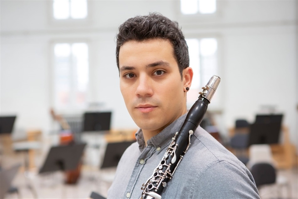 Òscar Fayos aconseguix ser el clarinet solista de la reconeguda Dessau Anhalt Philharmonic Orchestra