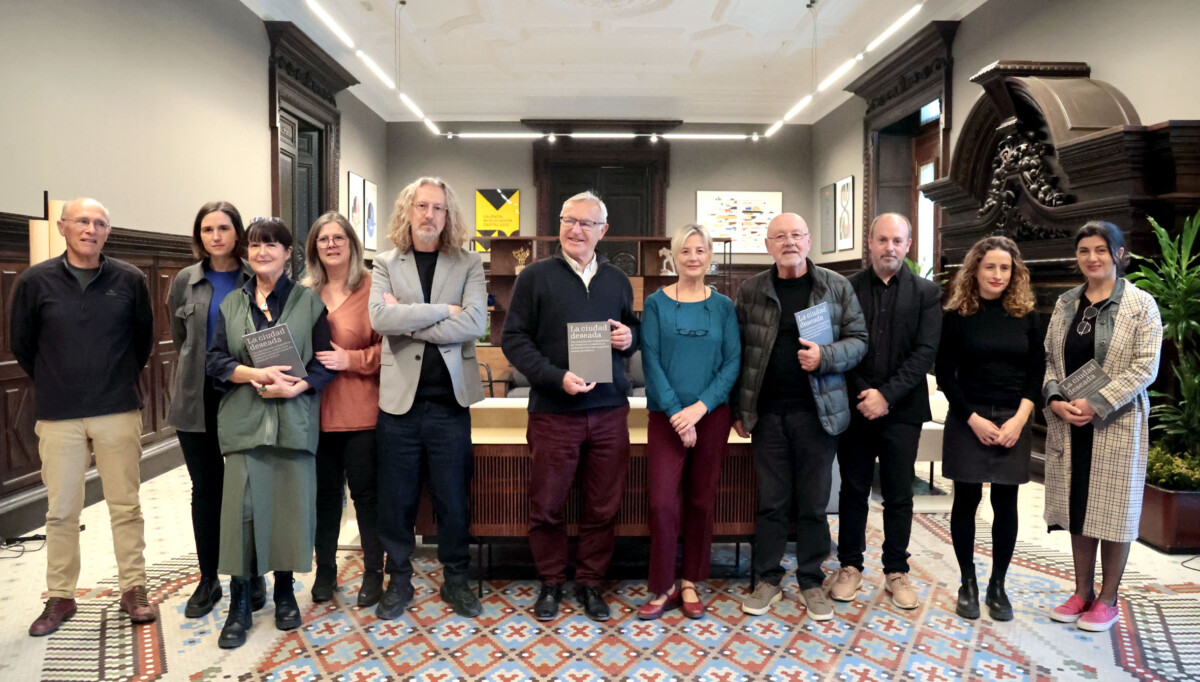 El Consell del Disseny entrega a Ribó el informe 'La ciudad deseada'