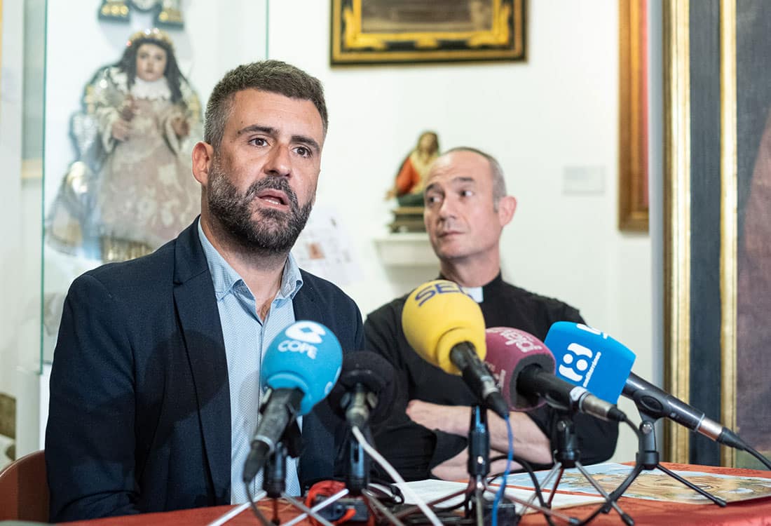 Presentación de los actos del Centenario de la Coronación Canónica de la Virgen de los Desamparados