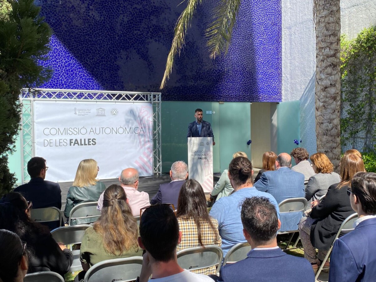 Tamarit propone la creación de una Comisión Autonómica de las Fallas