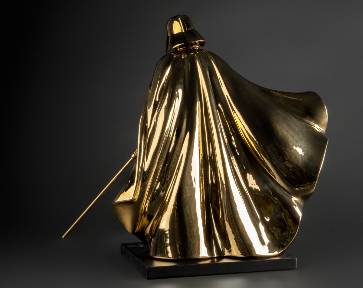 Darth Vader dorado en porcelana creado por Lladró para celebrar el 70 aniversario de la marca