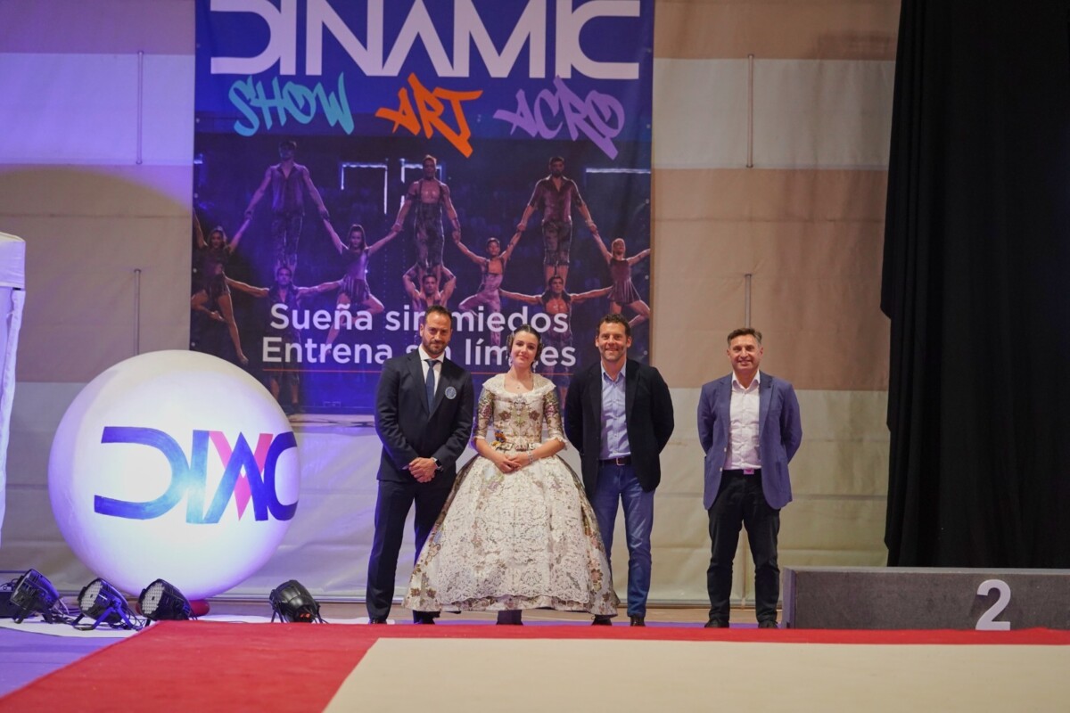 Gimnasia acrobática en el Cabanyal