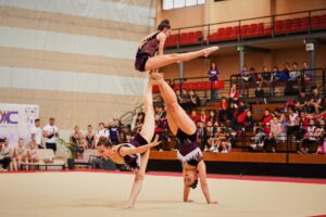 Gimnasia acrobática en el Cabanyal