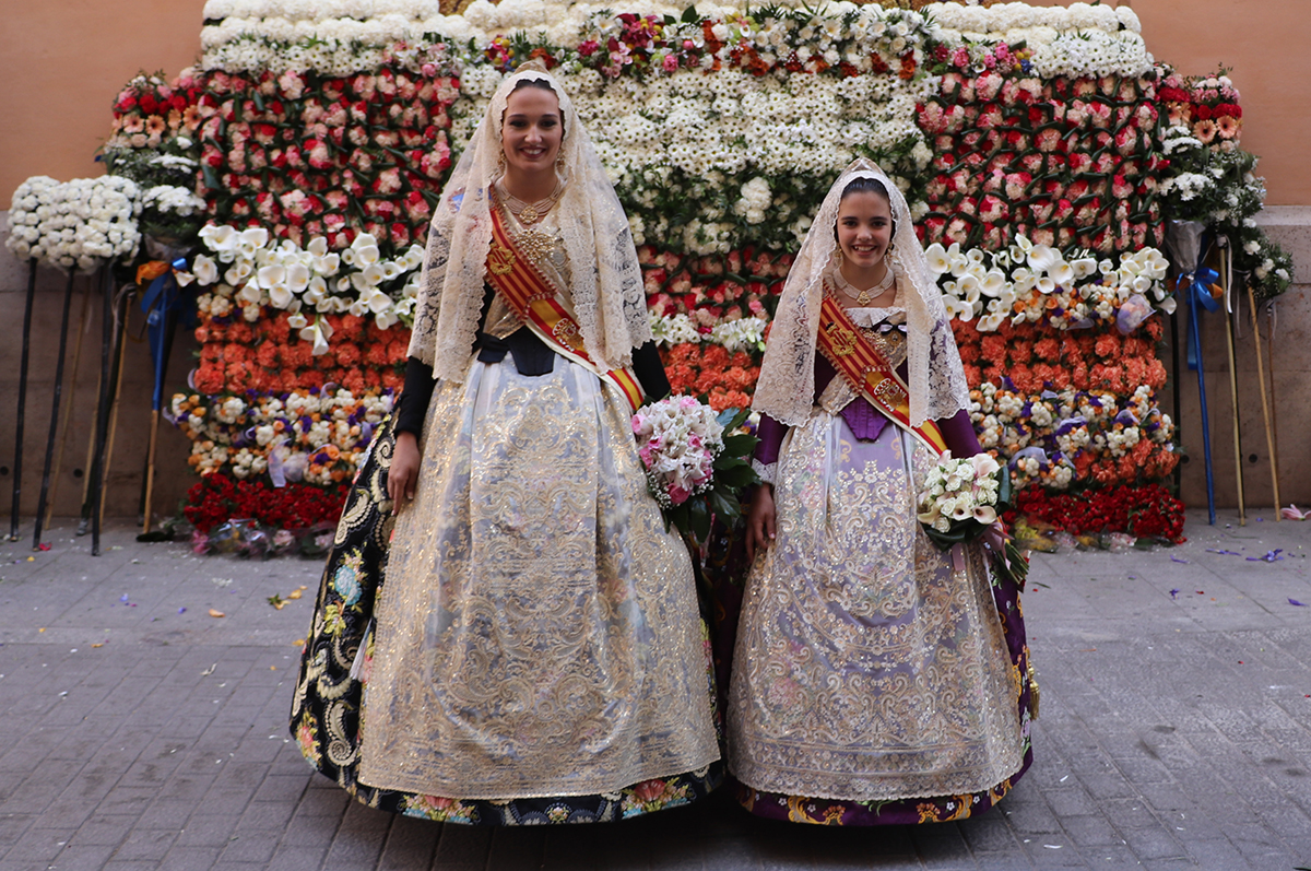Las Falleras Mayores de Valencia en la Ofrenda Floral a San Vicente Ferrer