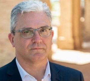 Rafael Rodriguez Contigo Benetússer