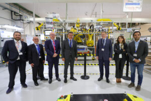 Ximo Puig visita centro de I+D+i de Forvia Faurecia en Paterna