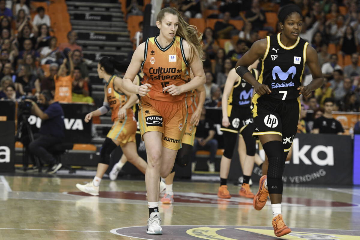 Nadia Fingall, en el partido de cuartos de play off