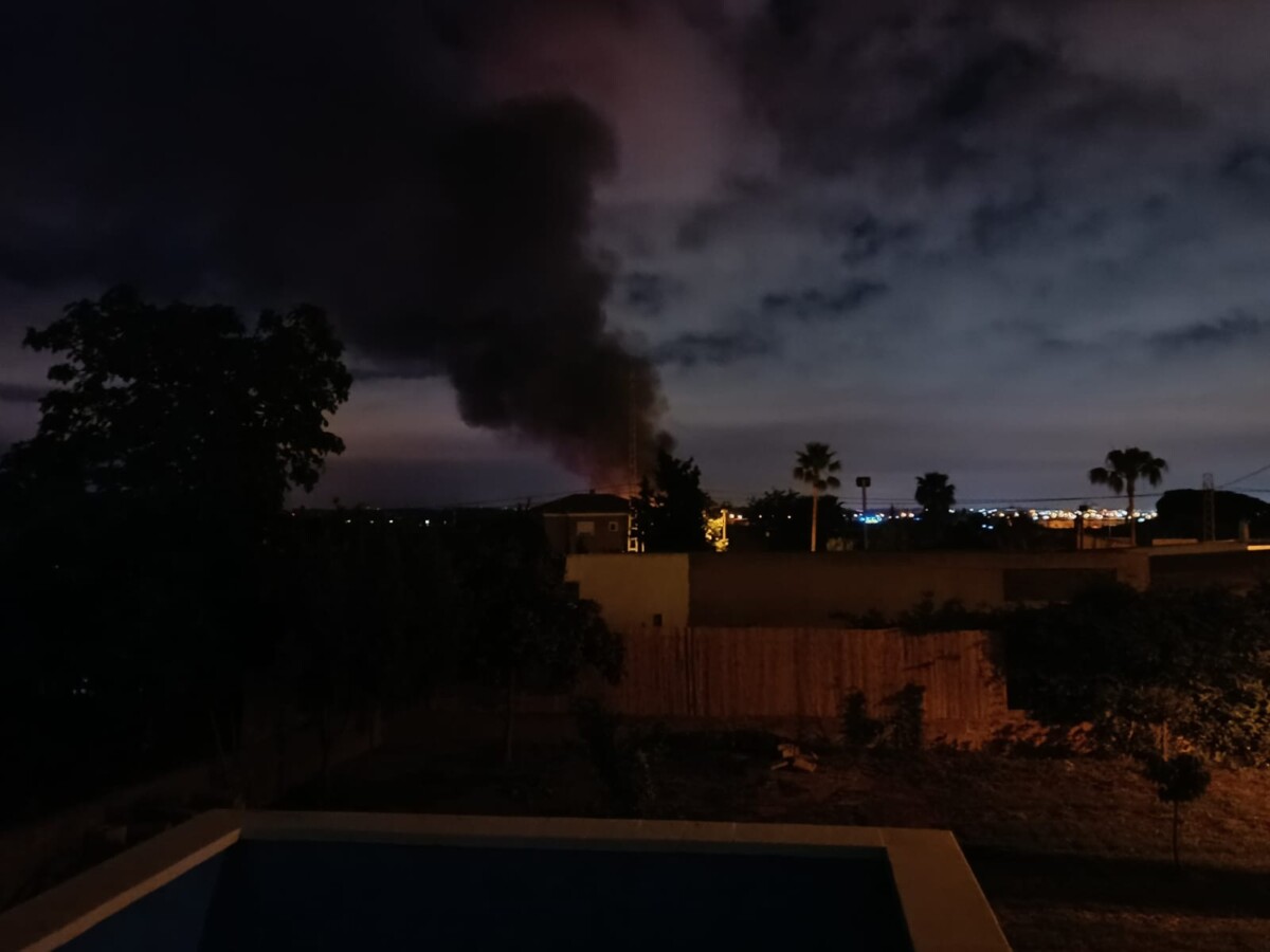 incendio industrial en La Cova, Manises