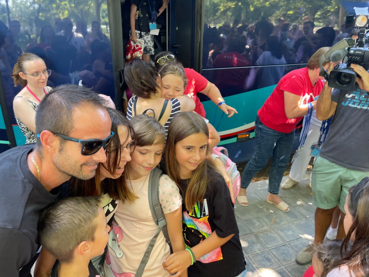 53 menores ucranianos llegan a Valencia para vivir un 'Verano en Paz'