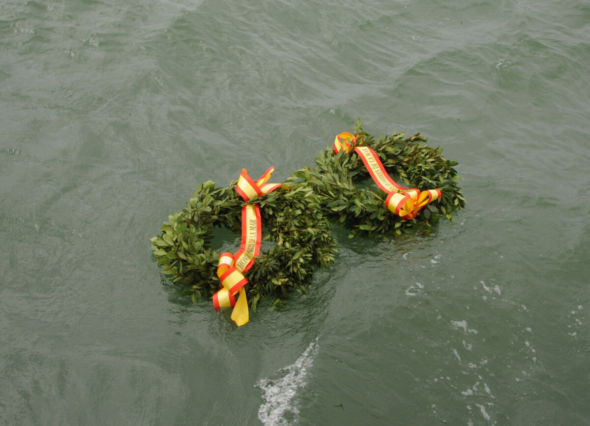 Las coronas de laurel en el agua