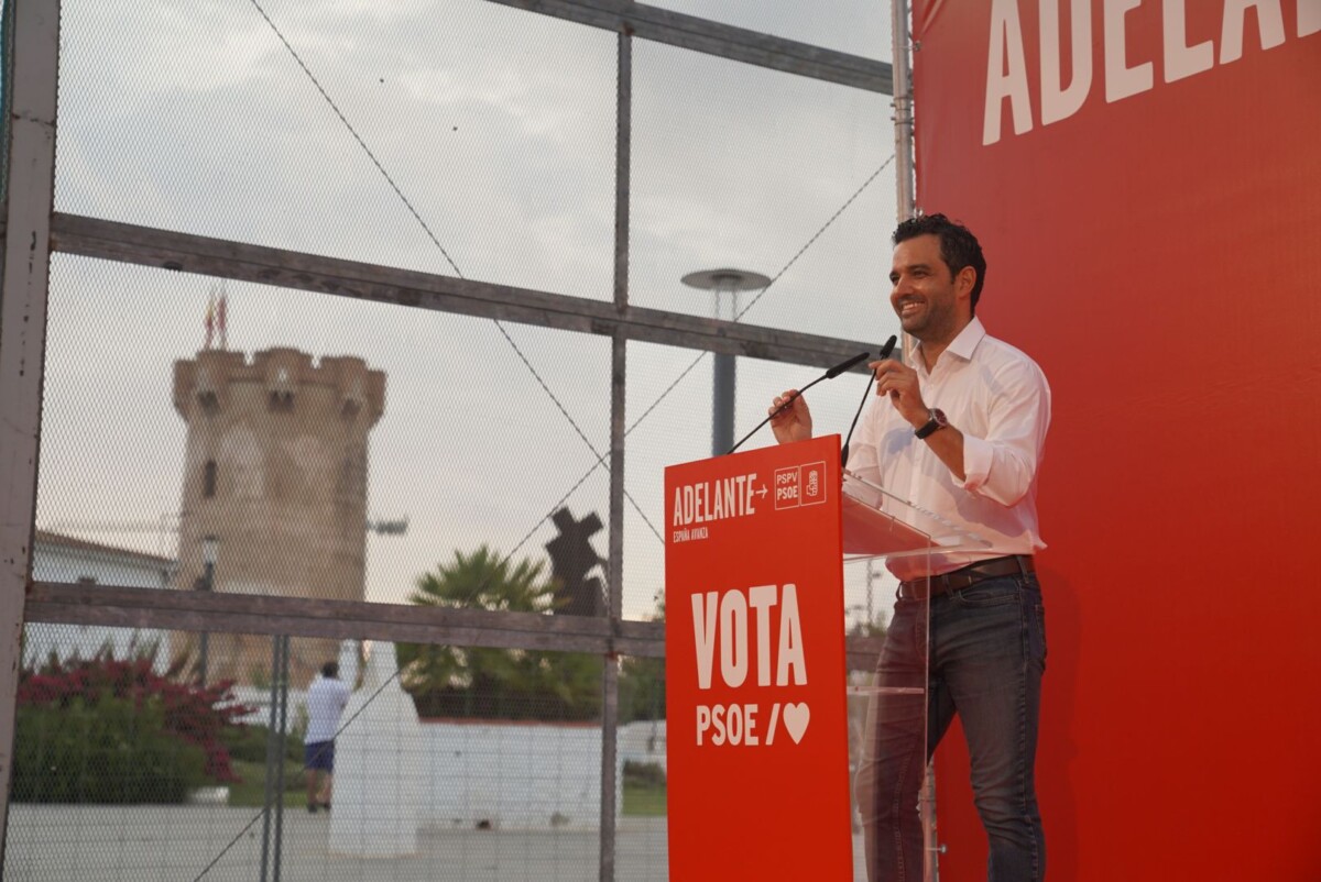 El cabeza de lista al Senado por Valencia Juan Antonio Sagredo