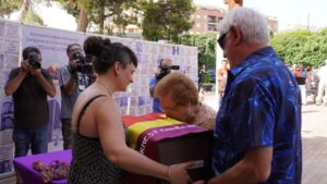 Entrega Restos Fosa 126 cementerio de Paterna