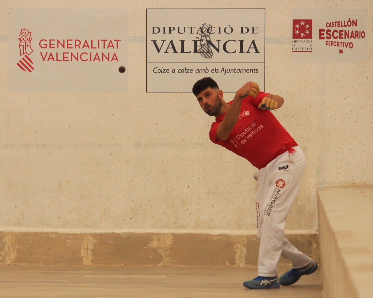 Pilota valenciana modalitat d´escala i corda