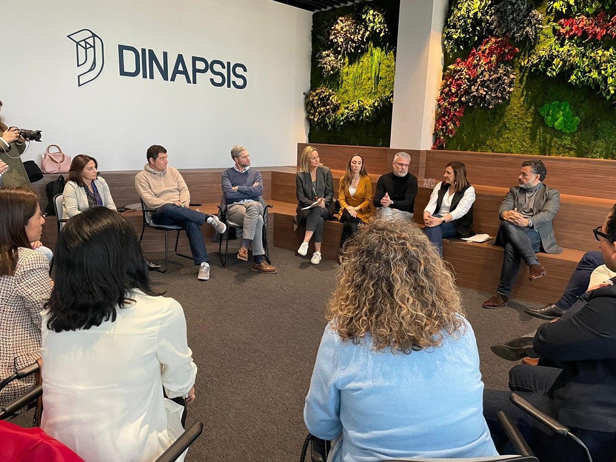 Visita en el Hub de innovación Dinapsis Valencia