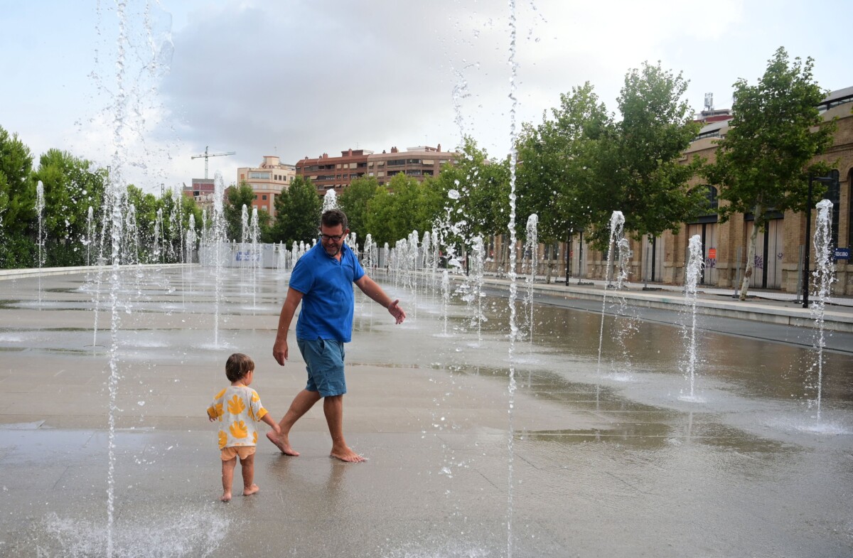 Las fuentes ornamentales del Parque Central ya están abiertas otra vez