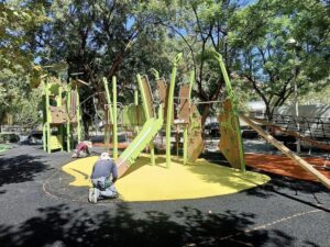 Parque infantil de la avenida Mediterráneo, Moncada