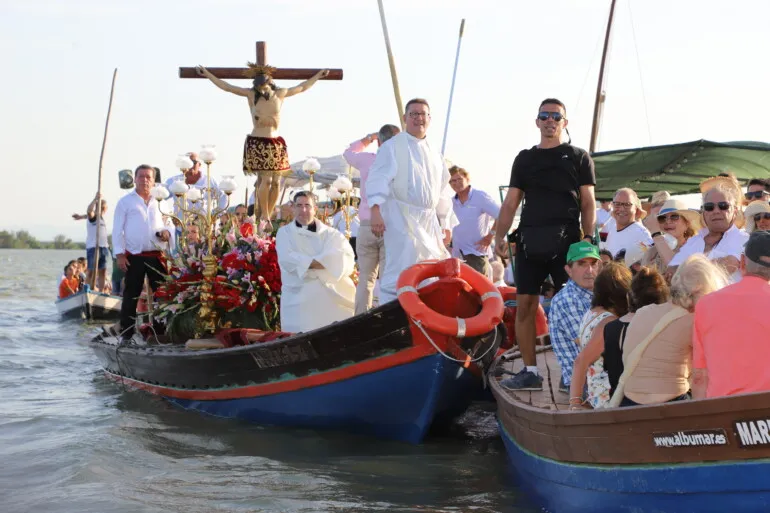 Romería del Cristo de la Salud por la Albufera