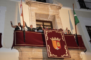 Izado bandera moros y cristianos Paterna