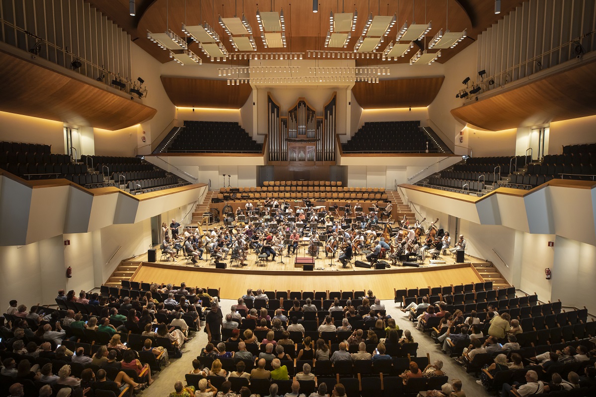 Pruebas de sonido en la Sala Iturbi del Palau de la Música