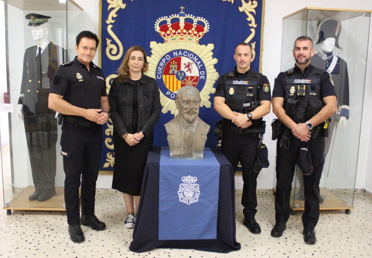 Policía Nacional escultura robada Jardines Viveros Valencia
