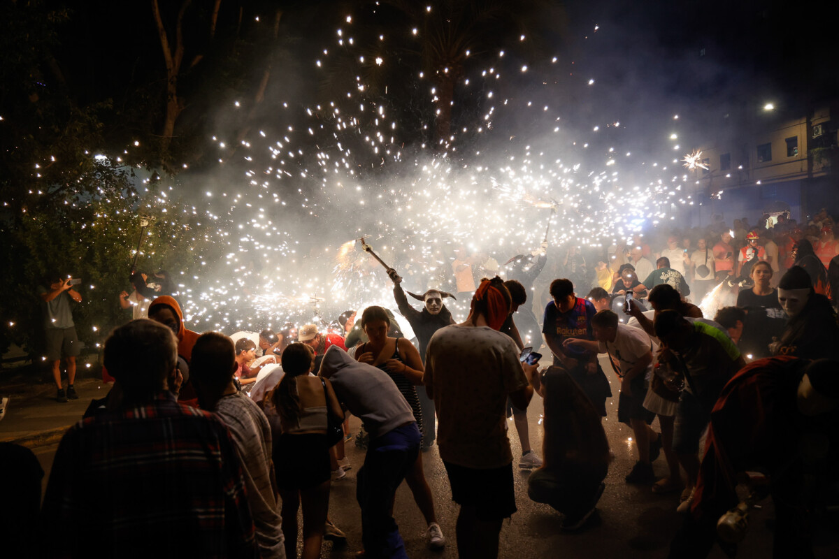 Correfoc en las fiestas populares de Mislata