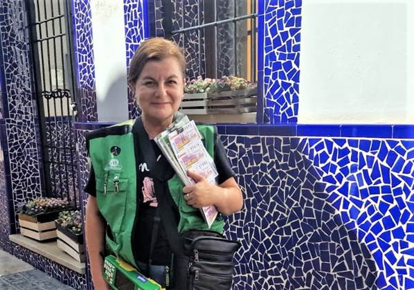 Vendedora de la ONCE en Almàssera