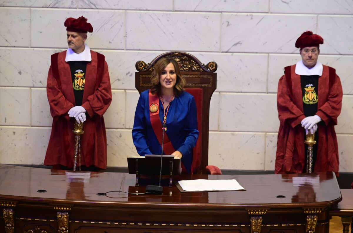 Entrega de Honores y Distinciones en el Ayuntamiento de Valencia