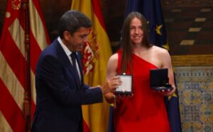 Enith Salón Alta Distinción de la Generalitat