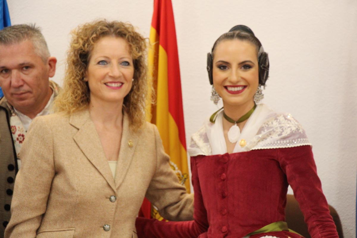 Traslado de la Senyera de la Agrupación de fallas Turia de Quart a Xirivella