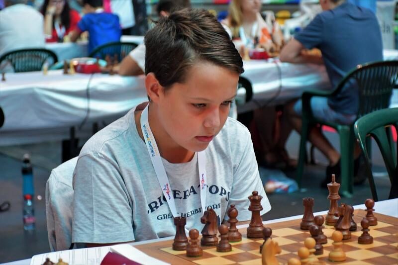 Miguel Sala, joven jugador del CD Basilio