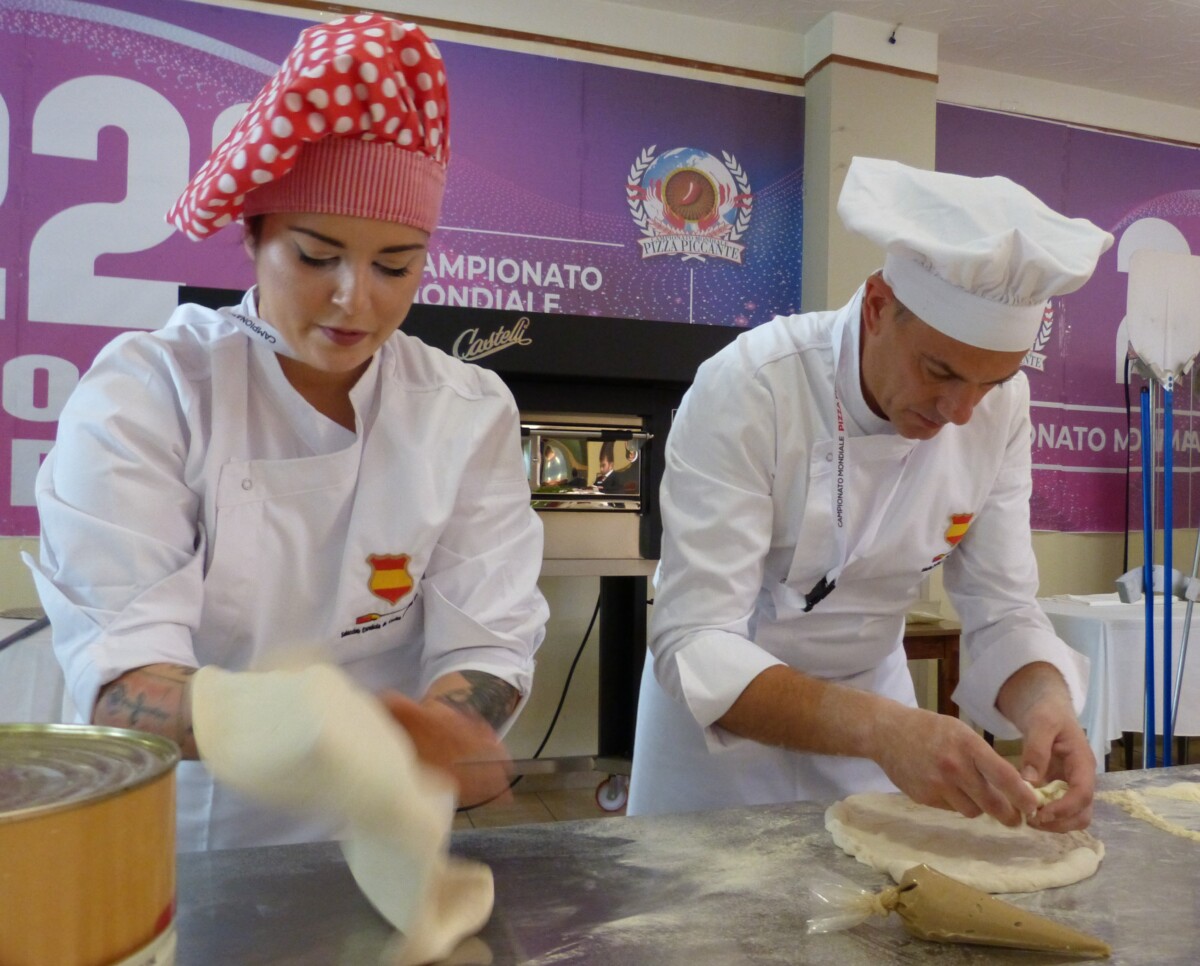 Pizza en pareja entre Bianchi y Marquina