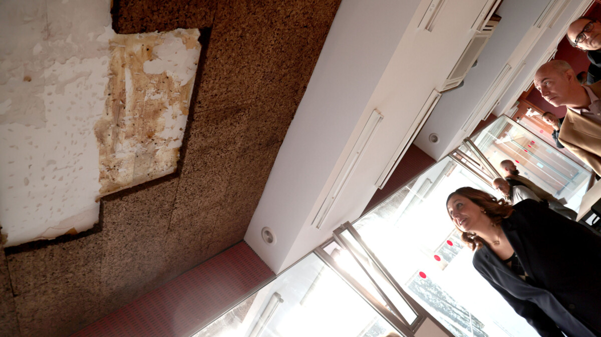 María José Catalá visita el Centro de Personas Mayores de Russafa