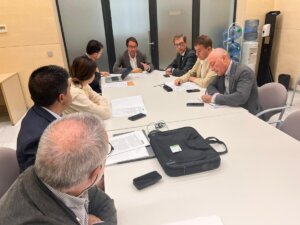 Juan Giner anuncia la adjudicación del proyecto en la asamblea de la sociedad Plan Cabanyal-Canyamelar