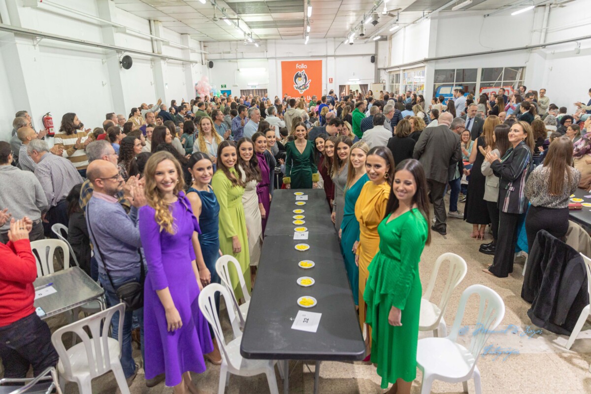 La primera en la frente