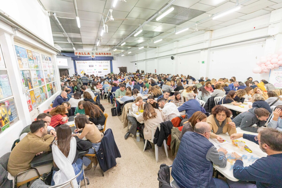 La primera en la frente