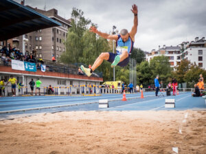 Ángel Lloret, salto de longitud